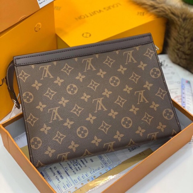 Túi cầm tay có hoá đơn và hộp | BigBuy360 - bigbuy360.vn