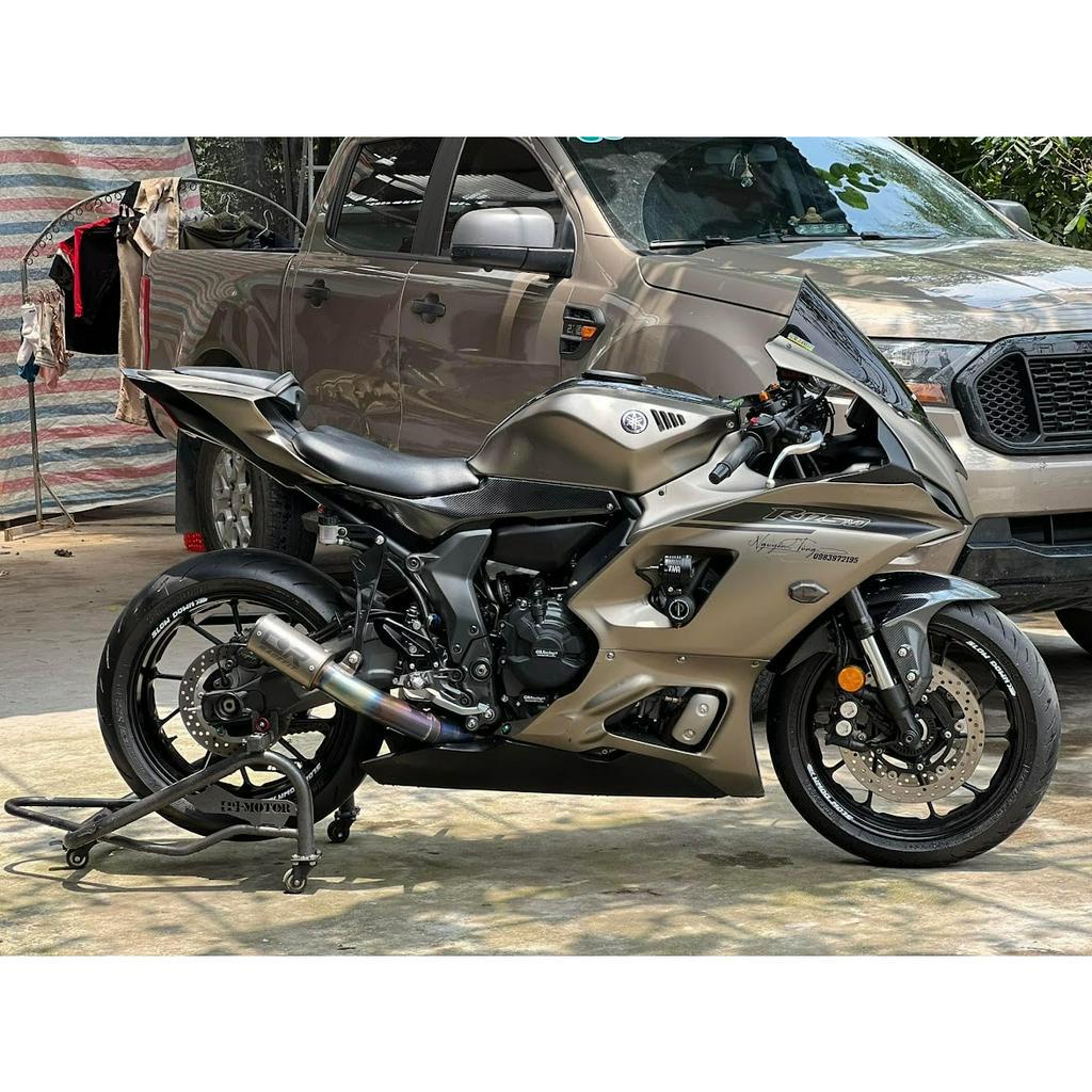 Kính chắn gió r7/ yzf r7 chính hãng maxtec