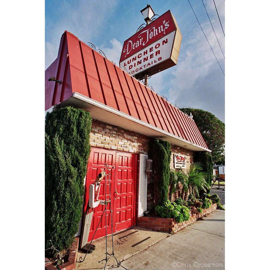 Kodak Gold 200 24EXP Date 09/2025 phiên bản mới loại hộp lẽ 1 hộp có 1 cuộn Film 35mm