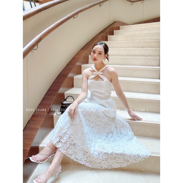 Chân váy ren dập li