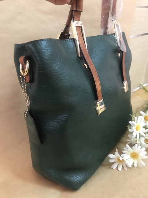 Công sở da tổng hợp