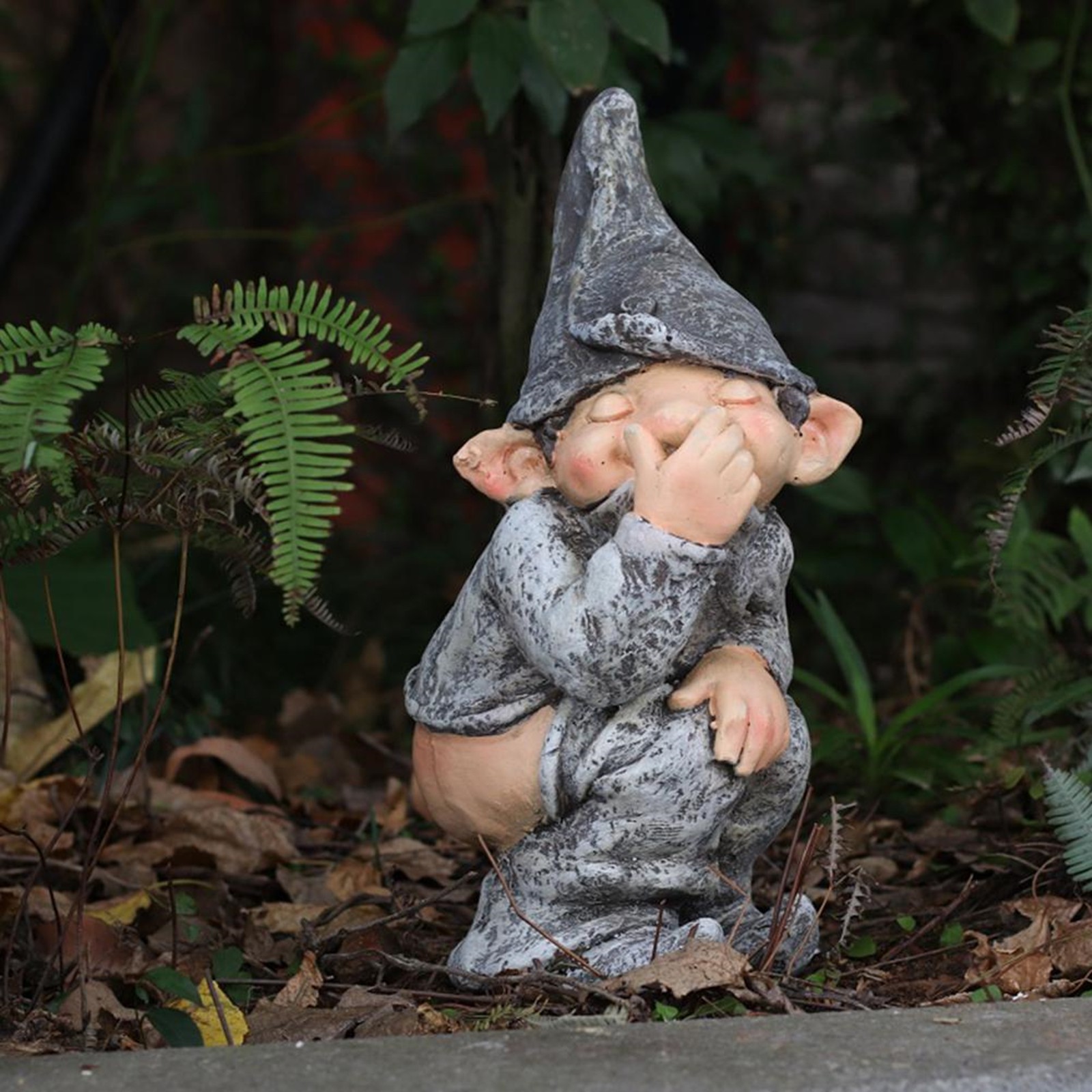 JANE Funny Dwarf Elf Figurines Gag Pooping Gnome Statue Peeing 4.7 Inch Miniature Grey Garden Tree Decoration