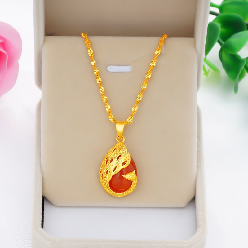 Vòng Cổ  Vàng Thật 24. Dây Chuyền Mặt Hình Chim Công 99 Viên Ngọc Bích Màu Đỏ Và Vàng Làm Quà Tặng Sinh Nhật Cho Nữ
