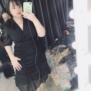 Đầm đuôi cá đính nút