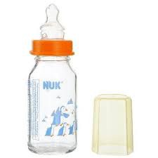 Bình sữa Nuk nhựa cổ hẹp ( không có núm ty bên trong)