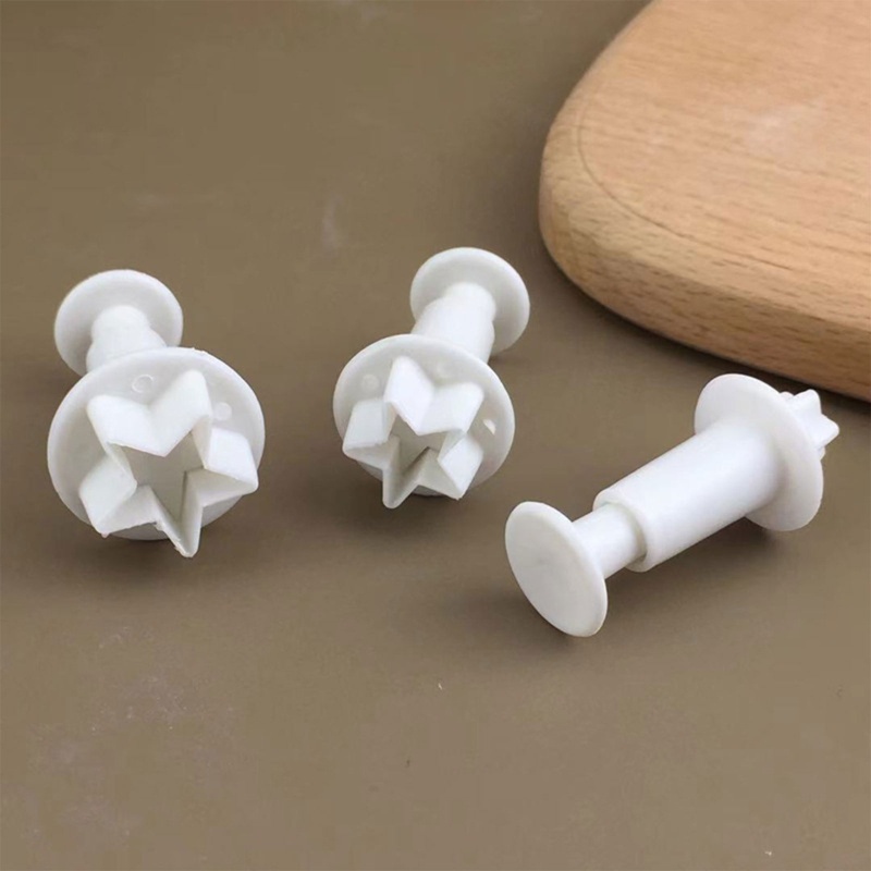 3 Khuôn Cắt Bánh Hình Ngôi Sao Bằng Nhựa