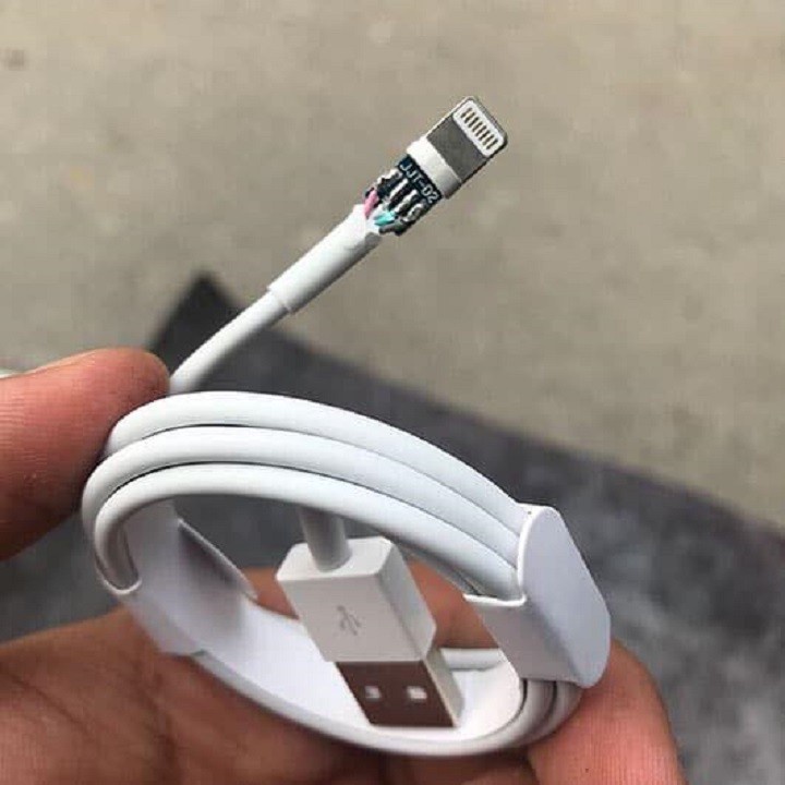 Cáp sạc Foxcon 5ic sạc cho IPtablet táo tai nghe ko dây táos siêu nhanh siêu bền