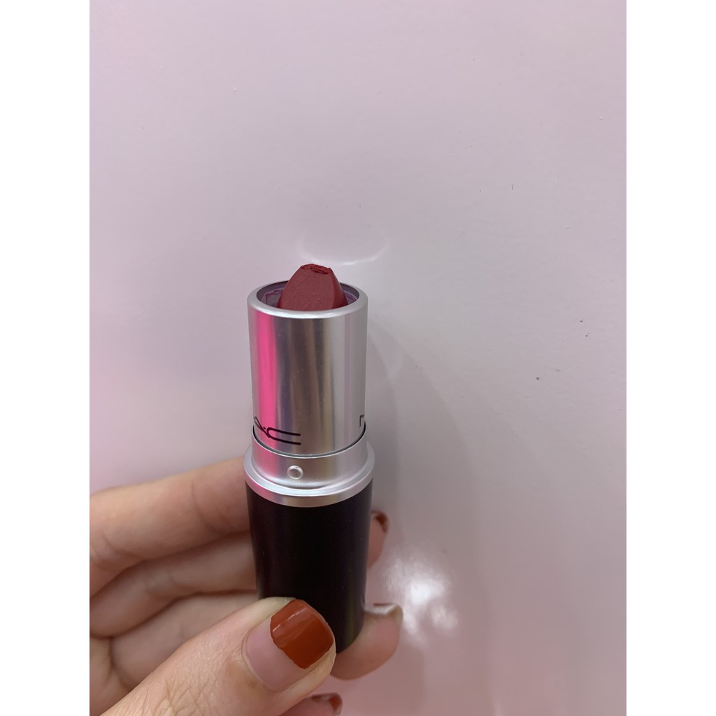 Thanh lý son MAC Ruby Woo (lỗi như hình)