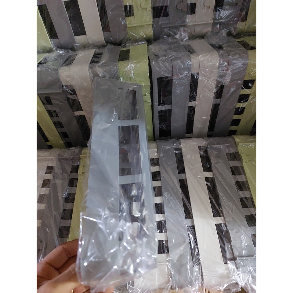 KỆ CHỮ NHẬTNhà tắm