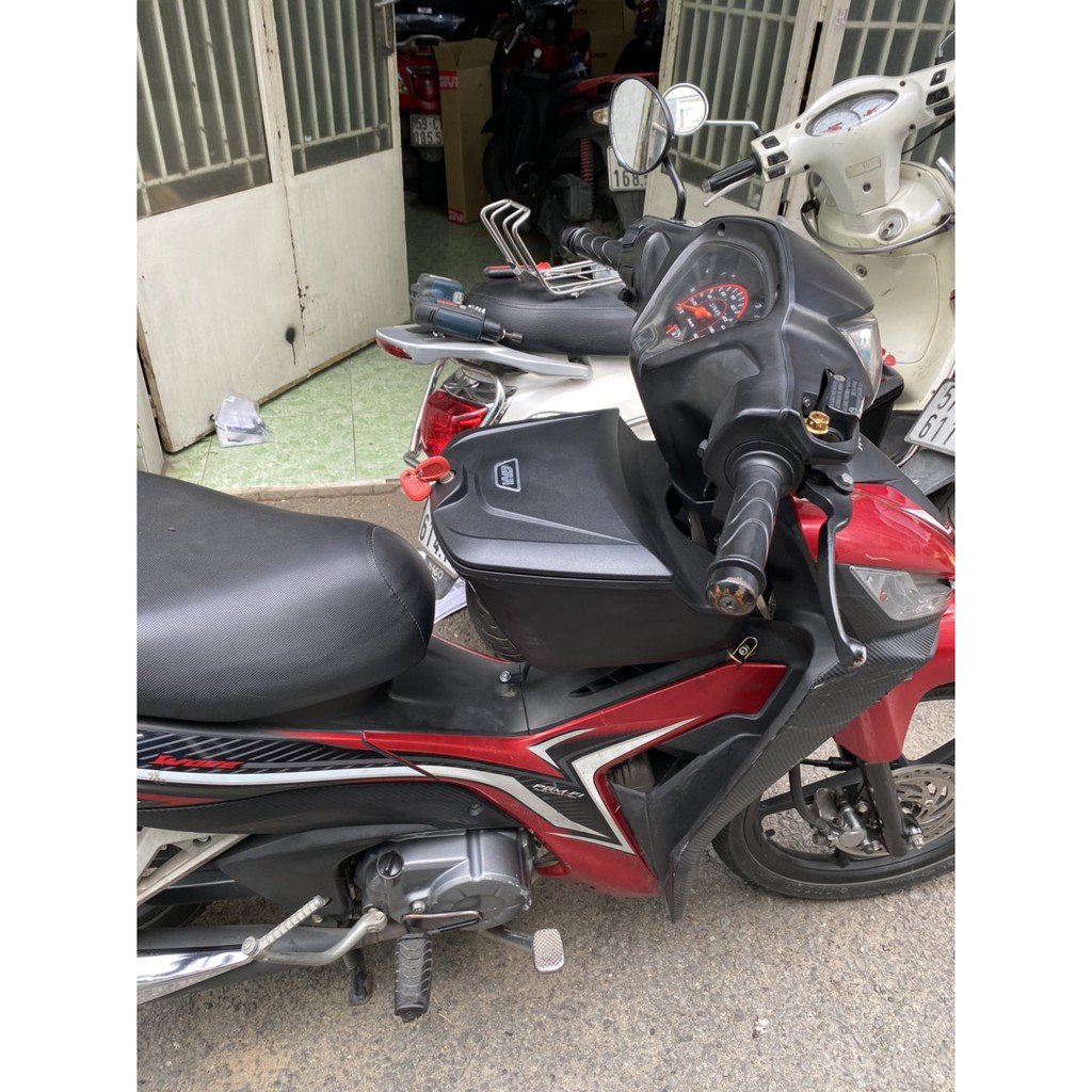 Thùng giữa Wave RSX, thùng giữa Givi G10N, hàng Givi chính hãng đã kèm bát gắn chuẩn theo xe Wave RSX, mới 100%