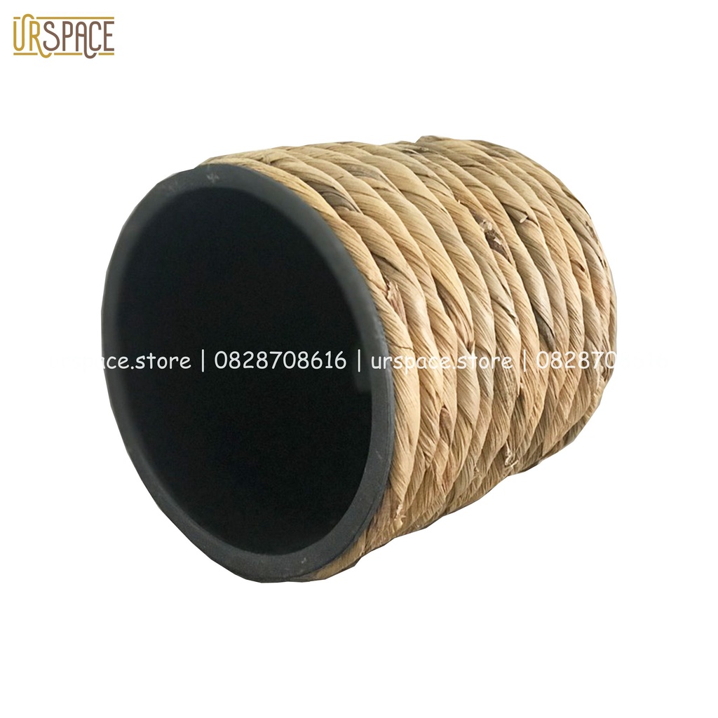 Chậu trồng cây URSPACE bằng lục bình  hình tròn có chậu nhựa đen