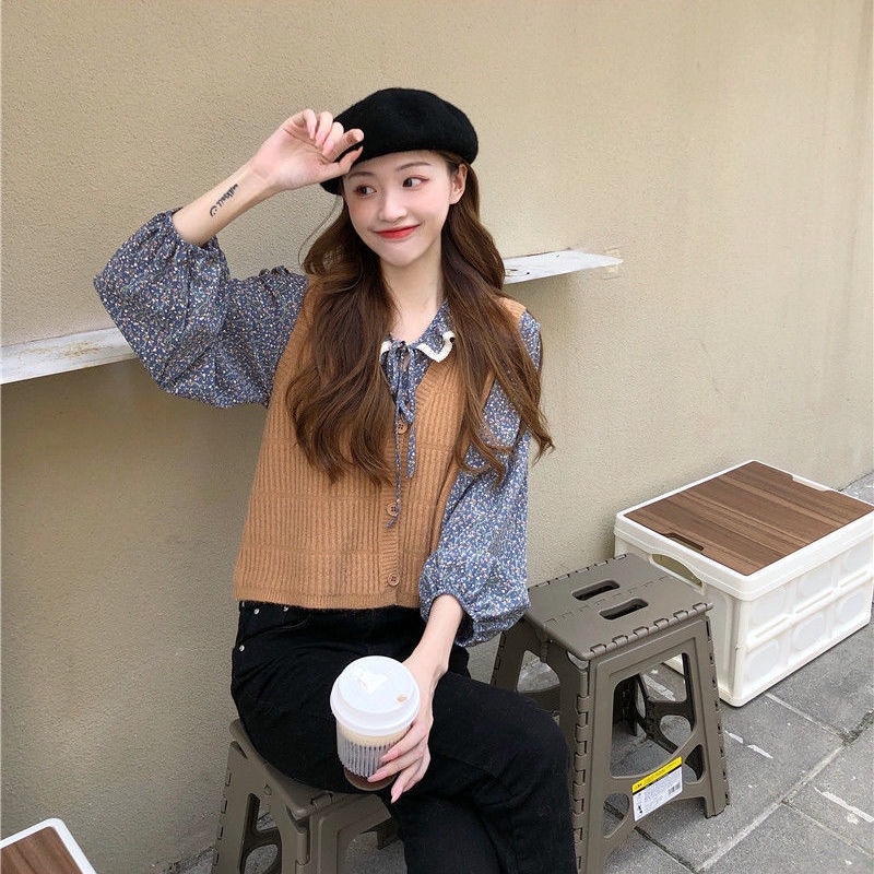 Bộ áo dệt kim cổ chữ v dáng rộng phối quần short thanh lịch cho nữ