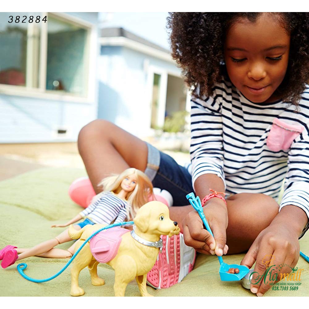 Búp Bê Barbie & Chú Chó Đi Dạo