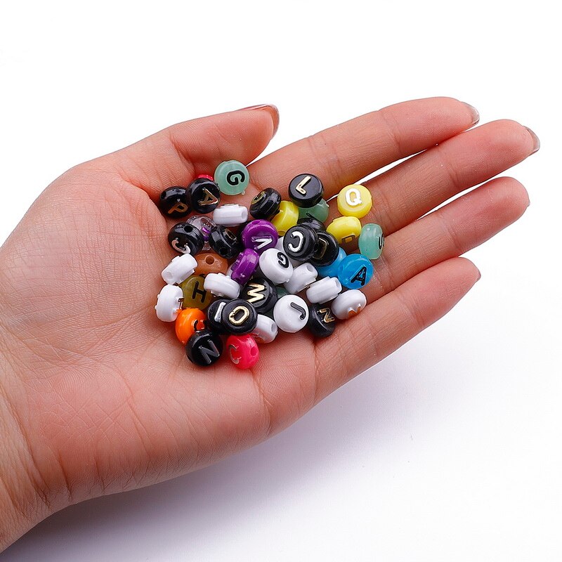 Bộ 50 hạt acrylic phẳng họa tiết chữ cái dùng làm đồ trang sức