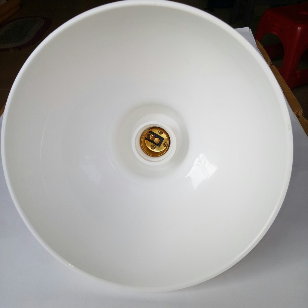 Chao Nhựa (Nhựa PC) 21cm + Đuôi Đèn Kín Nước Trắng Dây Dài 20cm | BigBuy360 - bigbuy360.vn