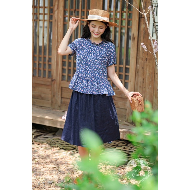 Áo sơmi hoa xanh than peplum Lá In Hoa