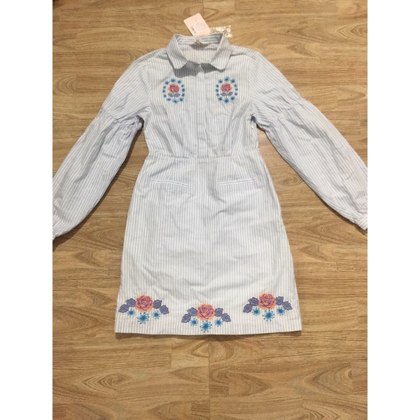 Pass đầm hiệu Lyn Around New tag Sz xs