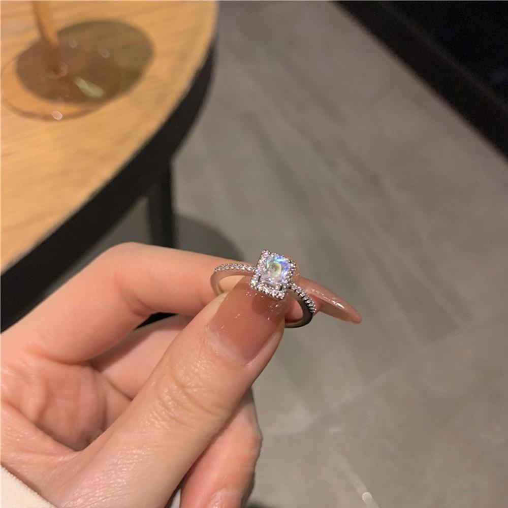 Nhẫn Hình Vuông Đính Đá Cubic Tinh Xảo Có Thể Điều Chỉnh Kích Cỡ Cho Nữ