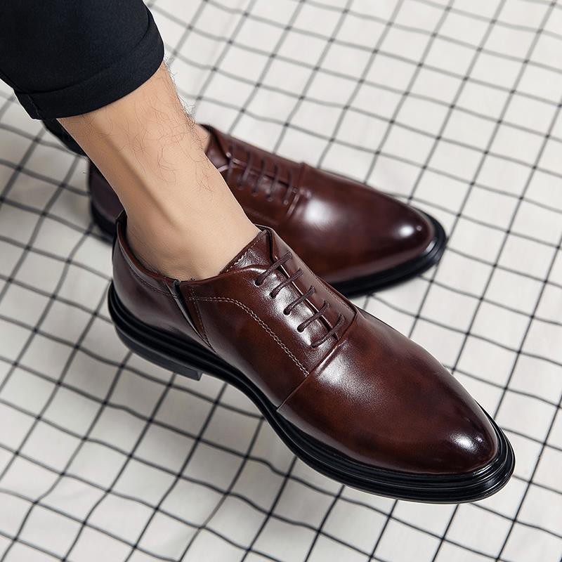 Men's business pointed-toe leather shoes British all-match formal dress wedding groom shoes Korean version of the trend of youth casual men's shoes