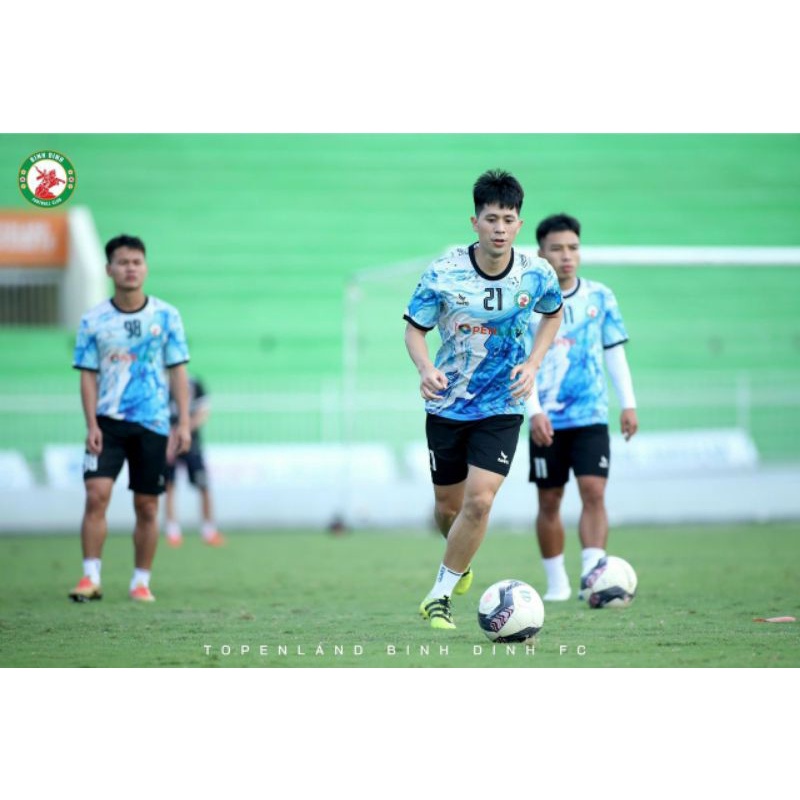 BỘ QUẦN ÁO BÓNG ĐÁ ICEMAN KMST220320