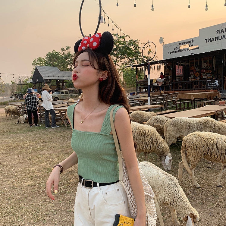 Áo hai dây nữ phong cách quyến rũ trẻ trung