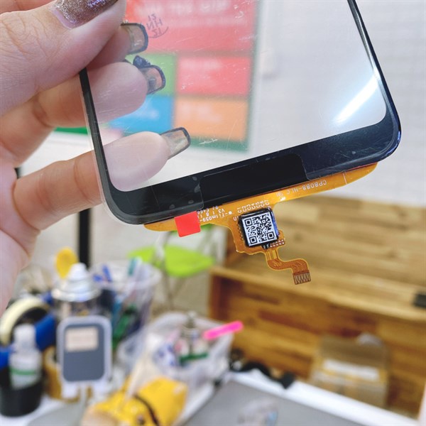 Cảm ứng Honor 10