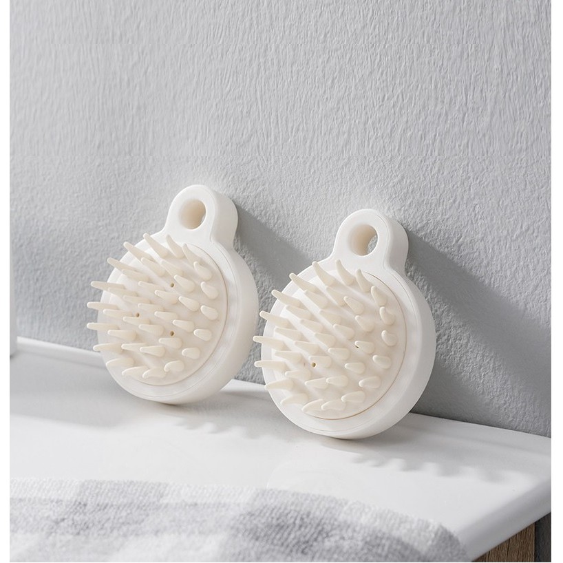 Lược gội đầu  Muji Silicon Nhật - mát xa da đầu - giảm rụng tóc - kích thích mọc tóc (Giao màu ngẫu nhiên) | BigBuy360 - bigbuy360.vn