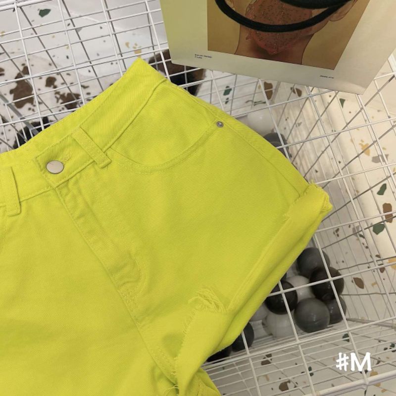 Quần sooc jean xanh cốm rách gấu L1