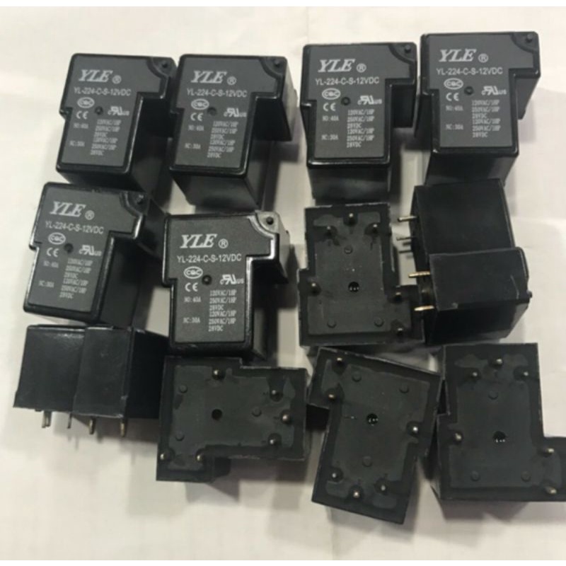 2 cái rơ le 12V 30A chữ T