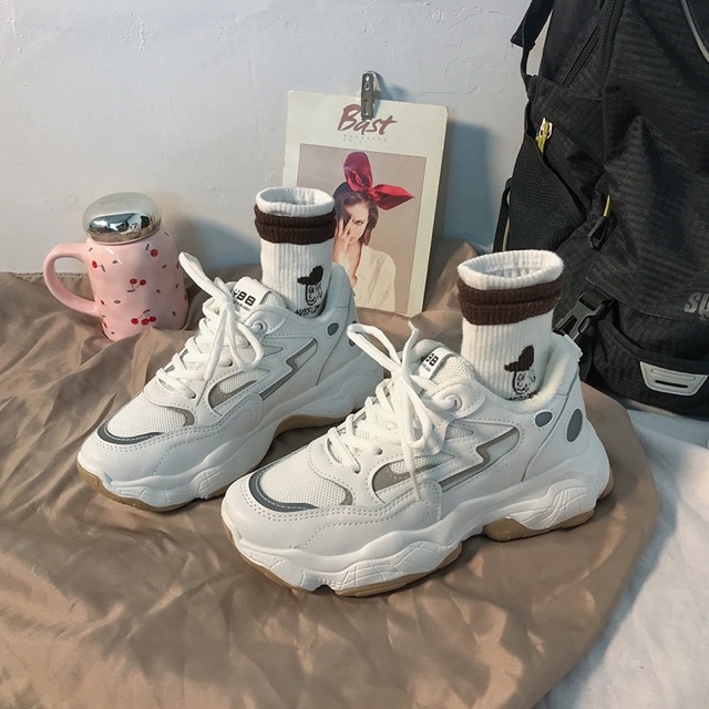 [ORDER 10 NGÀY] GIÀY SNEAKERS BUỘC DÂY NỮ ĐẾ ĐỘN PHẢN QUANG ĐẾ NÂU DỄ PHỐI | BigBuy360 - bigbuy360.vn