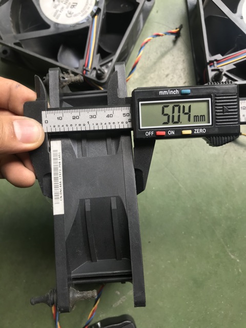Quạt vuông 15cm 12v Khởe mạnh 1.8A