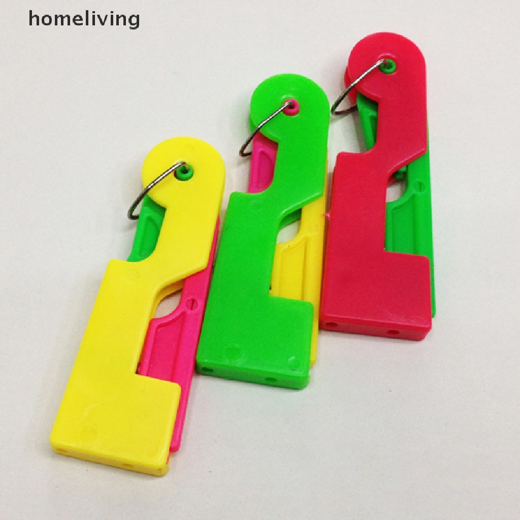 Dụng Cụ Xỏ Chỉ Tự Động Bằng Nhựa Đơn Giản