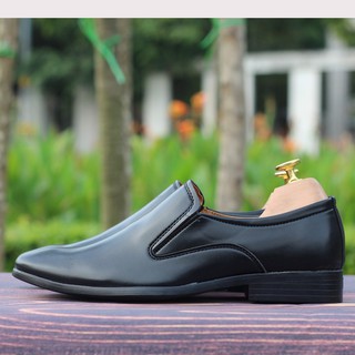 Giày Tây Phong Cách Trẻ - Màu Đen {Tặng kèm Tất}