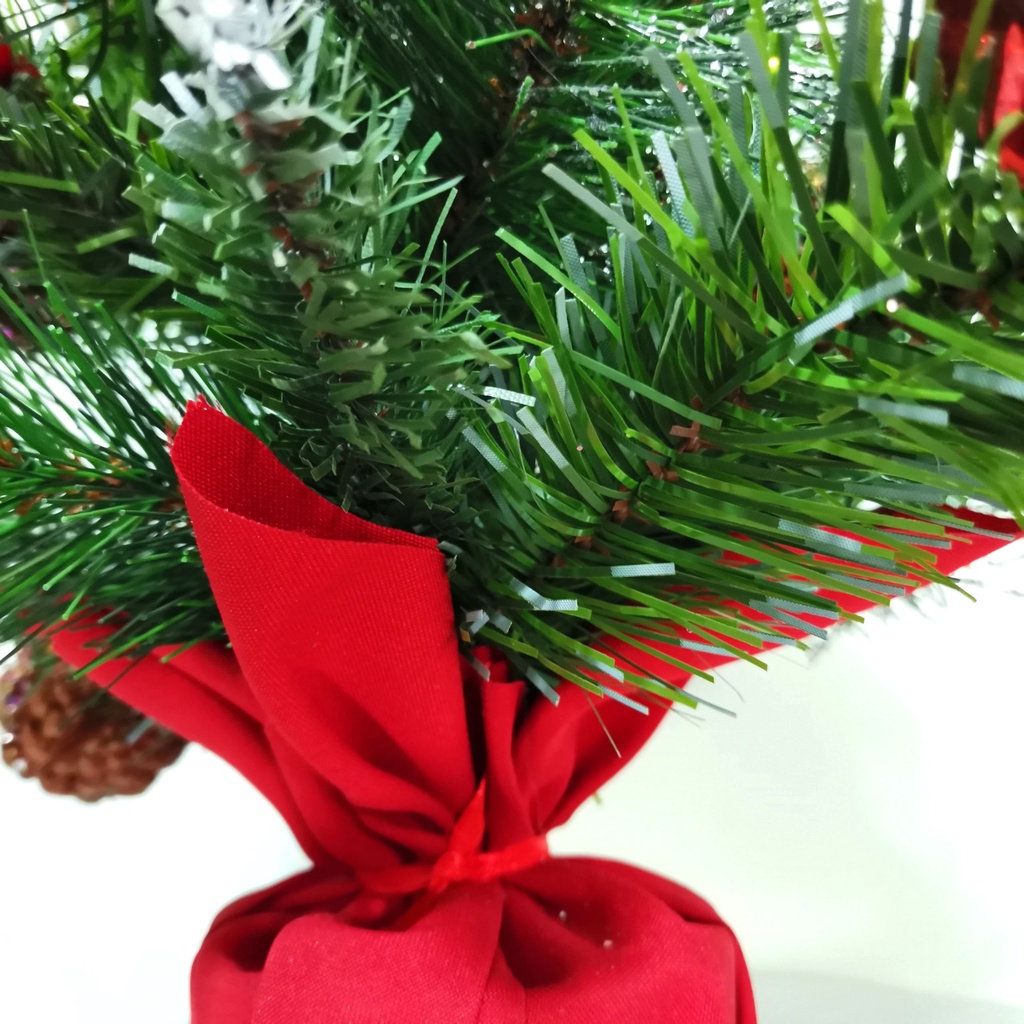 Cây thông noel để bàn 40cm trang trí giáng sinh mẫu 3 loại lá gắn trái thông tặng kèm dây led 8m màu vàng