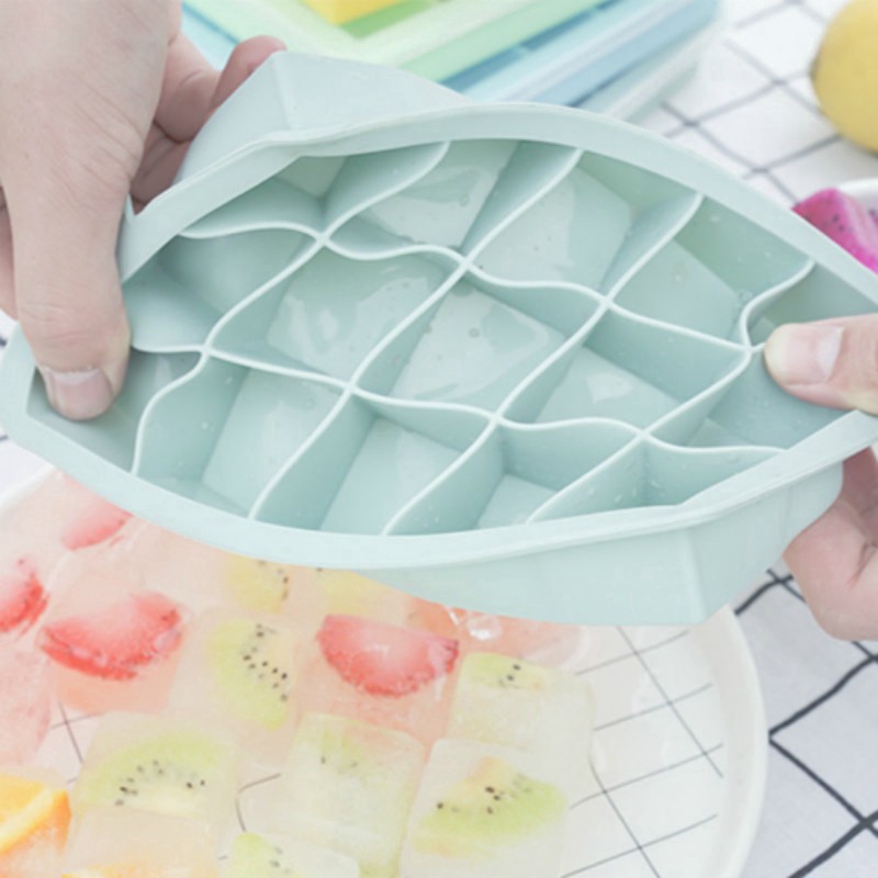 Khuôn silicone làm đá hình vuông 15 ngăn