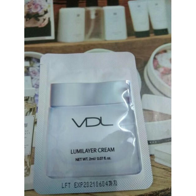 Free ship gói dưỡng trắng bật tông da ngay tức thì VDL Lumilayer Sample Tặng Nước Hoa