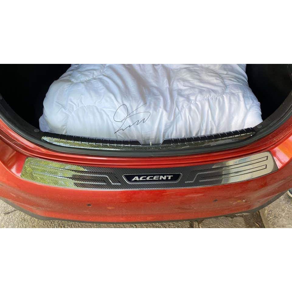 ốp chống trầy cốp Accent 2018 - 2020. 2021 mẫu CARBON