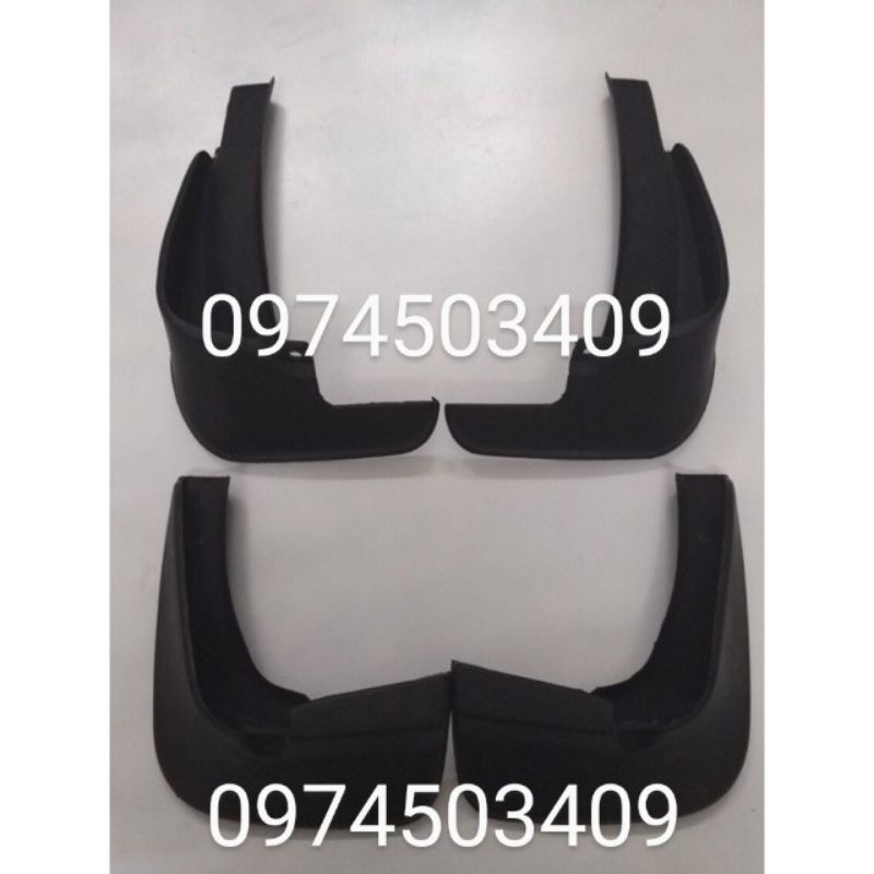 Chắn bùn bánh ô tô Toyota Corolla Altis 2003-2005