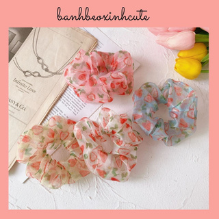 Scrunchies vải voan họa tiết dâu tây