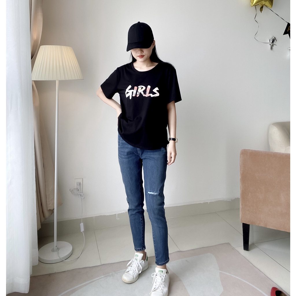(50 - 90 KG) QUẦN JEAN RÁCH GỐI XANH MIX CÙNG ÁO THUN GIRL CAO CẤP, TRẺ TRUNG, NĂNG ĐỘNG XUỐNG PHỐ MÙA HÈ