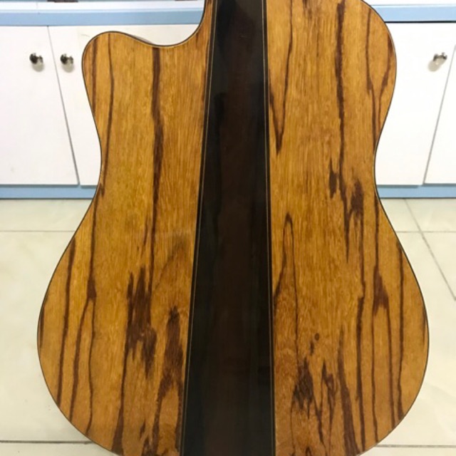 Đàn Guitar Acoustic FullSolid gỗ nguyên tấm hoàn toàn. Guitar Việt Handcrafted tại Guitar isaac