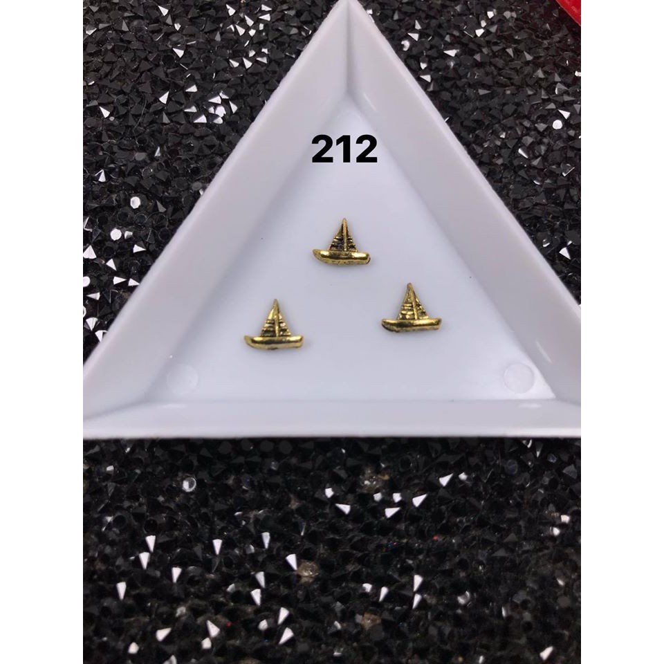 Phụ kiện Chamr đính móng số 212 ( 1 set 10 viên )