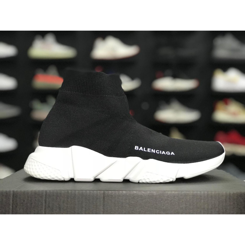 GIÀY THỂ THAO NAM NỮ CAO CỔ ĐEN ĐẾ TRẮNG | BigBuy360 - bigbuy360.vn