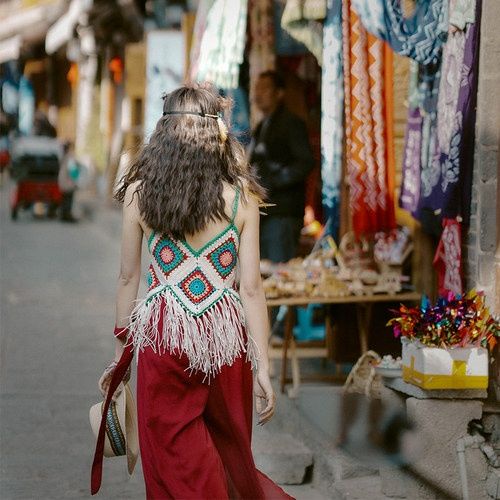 Jiashucheng Dream Horse Áo Vest Dệt Kim Khoét Rỗng Dáng Ngắn Phối Tua Rua Phong Cách Dân Tộc Thích Hợp Đi Nghỉ Mát Mùa Hè