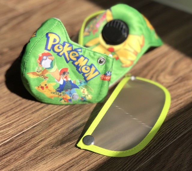 Khẩu trang có gắn kính cho bé | BigBuy360 - bigbuy360.vn