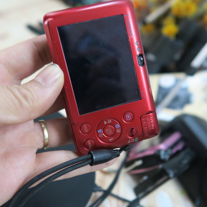 Máy ảnh Canon IXUS 100 IS 12.1Mpx quay chụp tốt | BigBuy360 - bigbuy360.vn