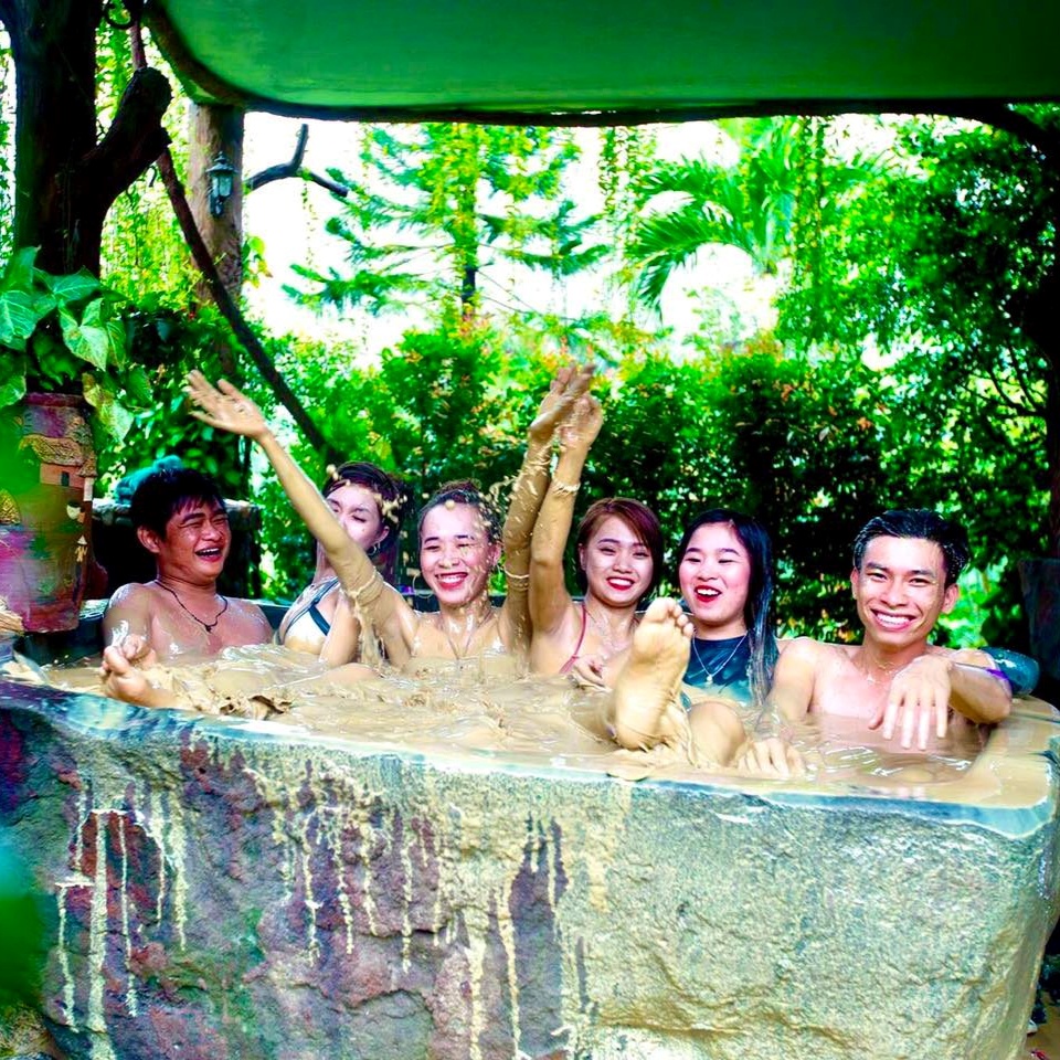 Đà Nẵng  Vé công viên Suối khoáng nóng Núi Thần Tài tặng kèm dịch vụ tắm Onsen Nhật Bản