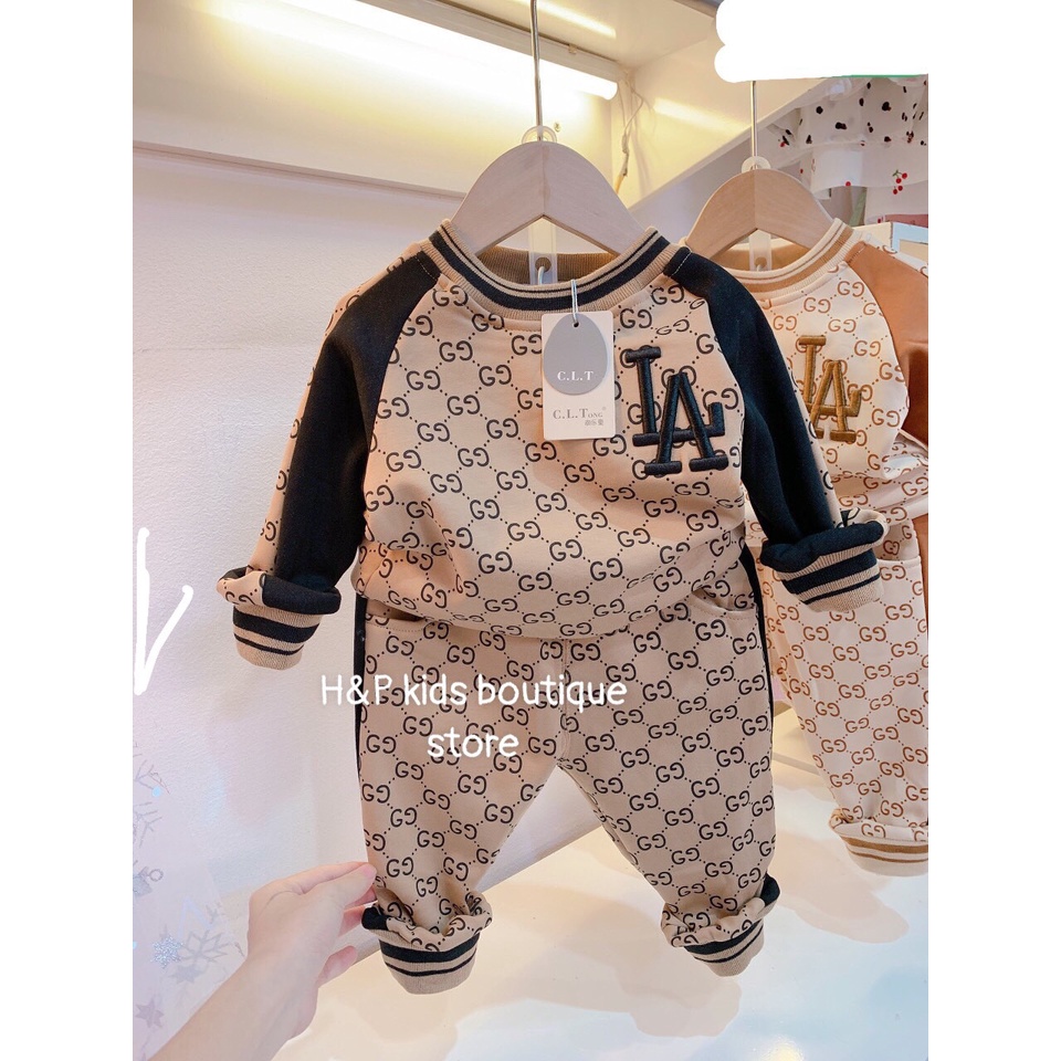 Bộ da cá thêu đắp chữ LA (8-25kg)