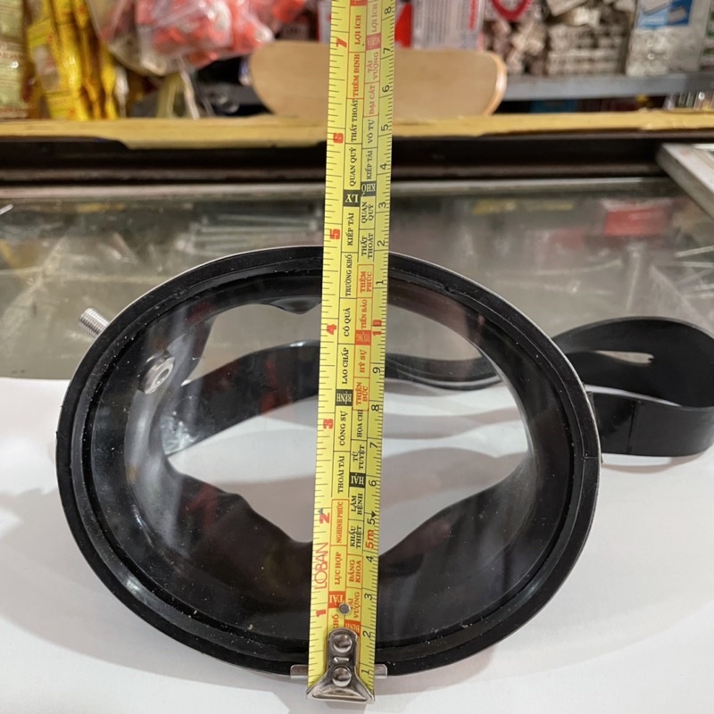 Kính Lặn Thái Có Gắn Ống Thông Hơi