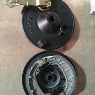 Bát phanh trước xe 133S/ M133